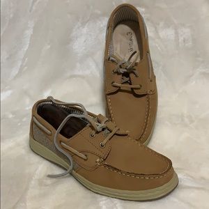 Magellan Outdoors Shoes! NWOT!